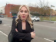 I Meet A Blonde Girl In The Middle Of The Street And We Fuck In Public - Angie Lynx