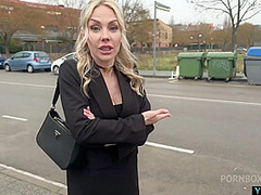 I Meet A Blonde Girl In The Middle Of The Street And We Fuck In Public - Angie Lynx