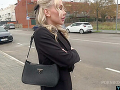 I Meet A Blonde Girl In The Middle Of The Street And We Fuck In Public - Angie Lynx