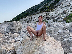 Pee Fuck And Golden Shower On The Beach