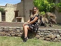 Eveline Dellai takes charge in this hot threesome - Jacquie et Michel TV