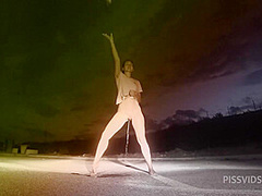 How Many Times She Peed On A 10h Road Trip