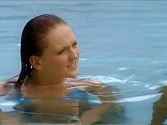 Donna Is on Vacation in a Tropical Setting and Having a Threesome - Private Porn Sex Videos