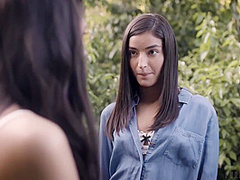 Nerdy Emily & Gianna Diors Outdoor Lesbian Lust