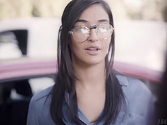 Nerdy Emily & Gianna Diors Outdoor Lesbian Lust