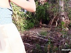 Arab woman outdoor fun and fucking
