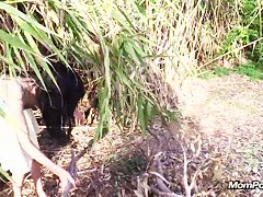 Arab woman outdoor fun and fucking