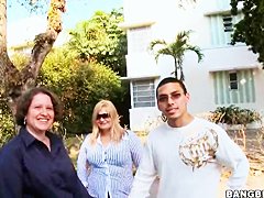 Chubby amateur Brittney gets filmed on the street