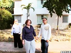 Chubby amateur Brittney gets filmed on the street