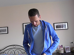 Princess Clover in an amateur girl in stockings gets her vag fingered