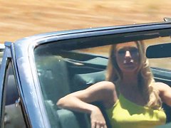 Hot Nicole Aniston's weaknesses is revealed