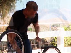 Hot Nicole Aniston's weaknesses is revealed