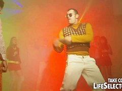 A funny trip to the sexual freedom and funky dsco parties of the 1970s...!
