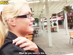 Ivanka's pussy attracts the attention of male