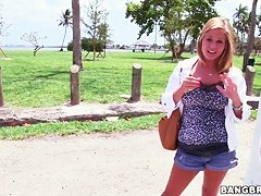 Amateur blonde Anabelle Pync gets in to bang bus