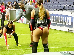 Beauties warmup for some ball