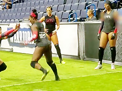 Beauties warmup for some ball