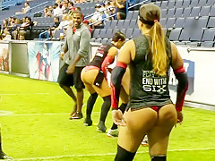 Beauties warmup for some ball