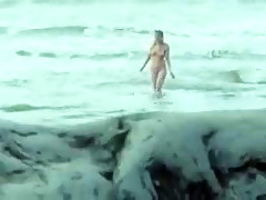 Skinnydipping