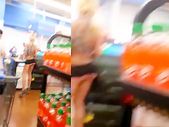 Seminua no walmart - stripper girl in walmart