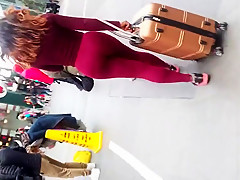 Bubble big booty black descent woman pt.2