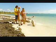 Hot junior blondes elinor and justine gets tight holes fucked