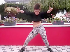 Crazy amateur Brunette, Softcore sex video