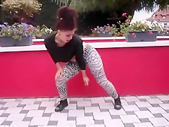 Crazy amateur Brunette, Softcore sex video