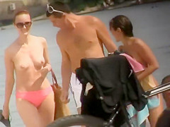 Spying asshole and labia when she bends