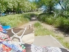 Esibizionismo al parco