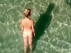 Big butt in a thong bikini