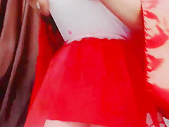 Latina Little Red Riding Hood Models On Cam