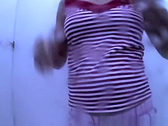 Pregnant girl spied in beach cabin