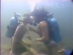 Vintage Scuba lez hott