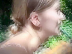college girl gets Money for Fuck In Park