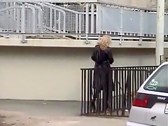 Crazy amateur Pissing, Solo Girl adult scene