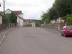 jennifer  run naked outdoor