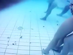 Horny brass has her tight juicy fanny penetrated underwater