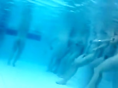 Horny brass has her tight juicy fanny penetrated underwater