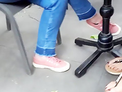 college girl sexy long feets hot toes in sandals