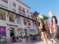 Hotties filmed in secret while waking on the street in sexy mode