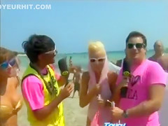 Sexy dolls wearing tight bikinis show off their appetizing curves