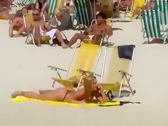 Real bombshell has some fun at the beach