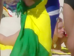 Real bombshell has some fun at the beach