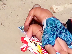 Beach bikini fuck