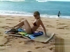 Perfect chick shows off her curves