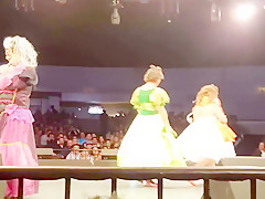 Niurka ensenando tetas en obra de teatro la semesienta