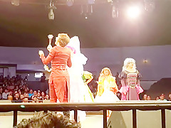 Niurka ensenando tetas en obra de teatro la semesienta