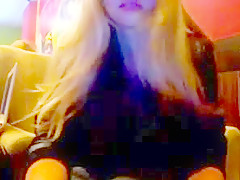 Two girls flash and play in cafe.flv