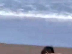 Spying Mom & not daughter Bikini - Round Ass - Beach Voyeur